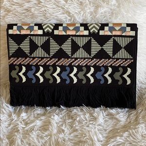 ✨✨ Stella & Dot Taj clutch
